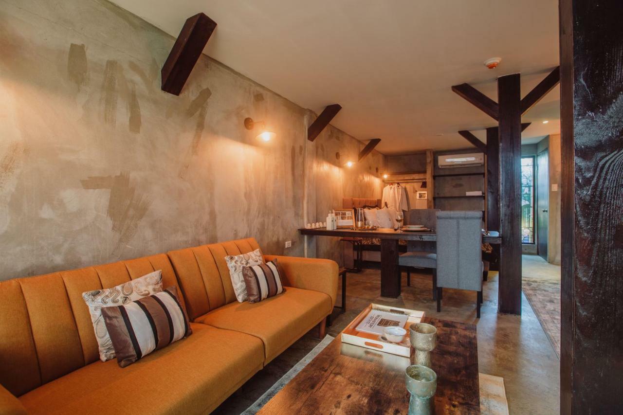 Monastery Suites Oranjestad Eksteriør billede
