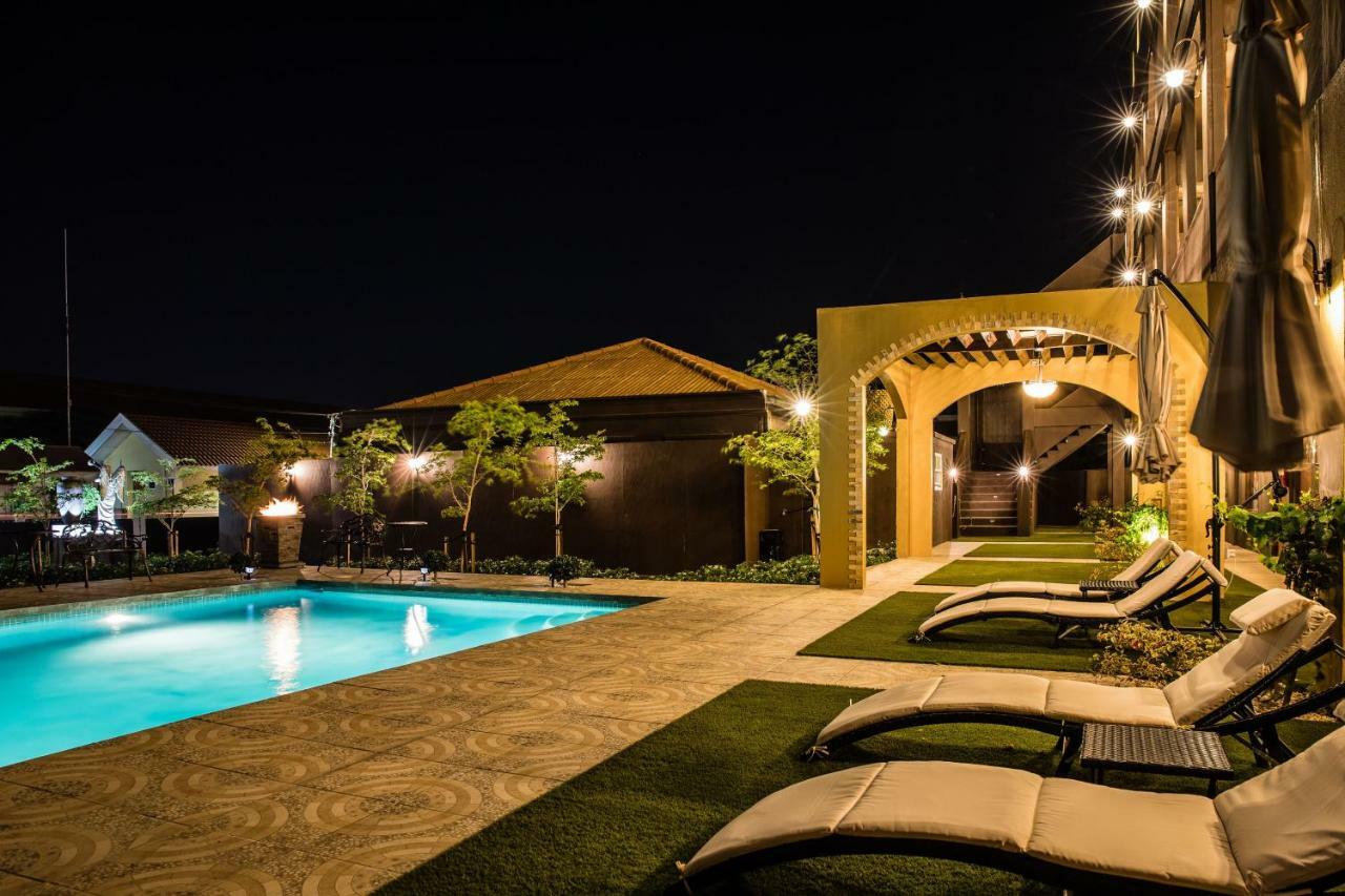 Monastery Suites Oranjestad Eksteriør billede
