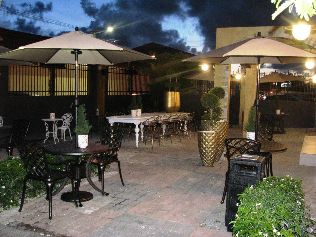 Monastery Suites Oranjestad Eksteriør billede
